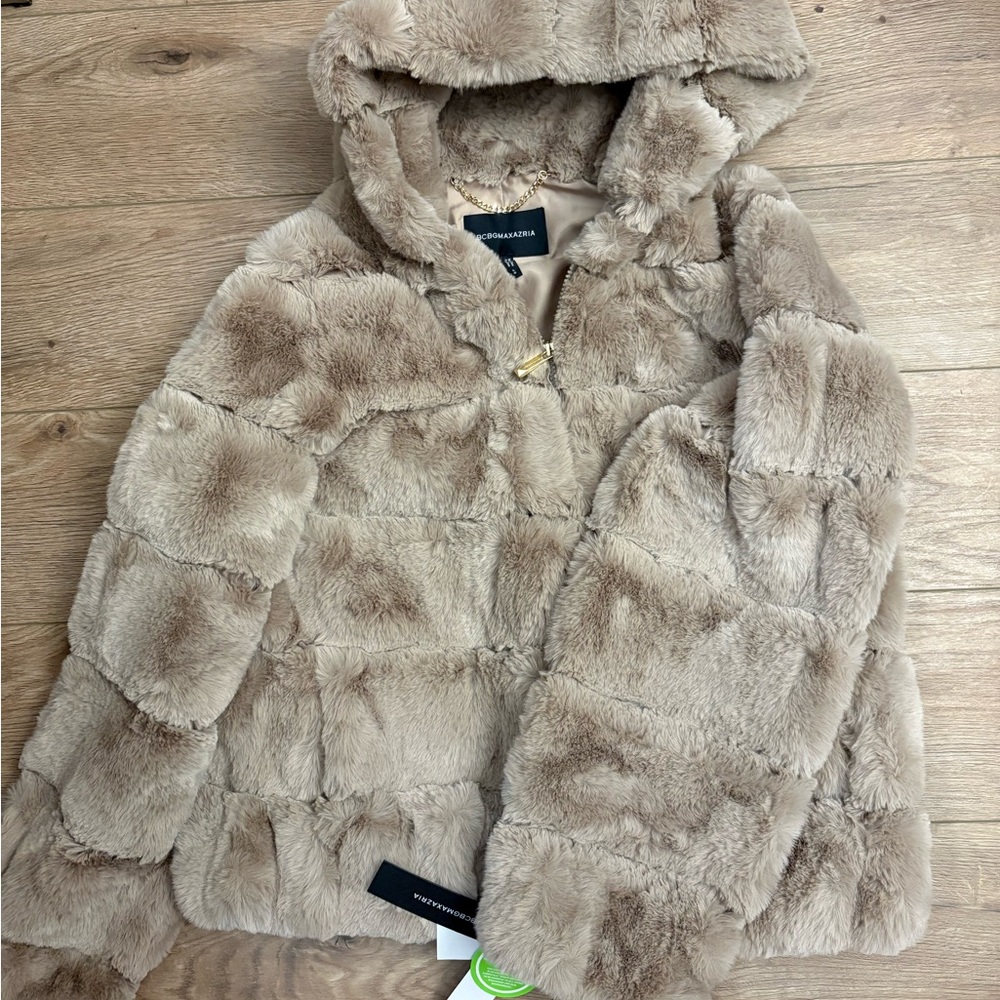 Nwt BCBG faux fur zip up jacket